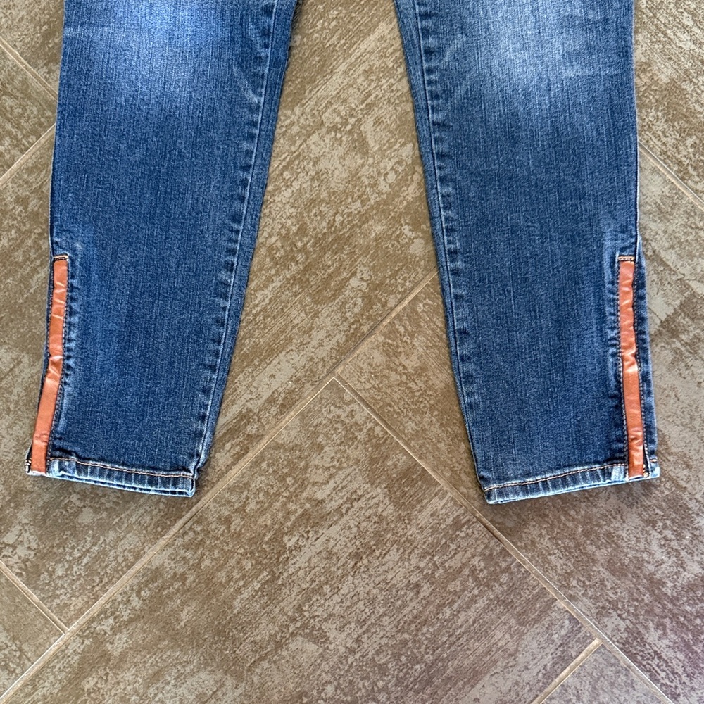 White House Black Market Skimmer Jean leather cognac details size 10 - Picture 2 of 11